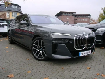 2024 BMW 7 серии с пробегом 16 000 км
