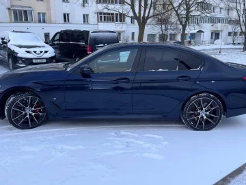 2020 BMW 5 серии с пробегом 64 000 км