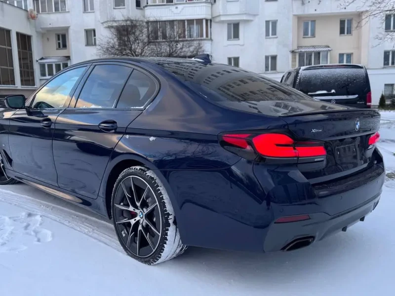 2020 BMW 5 серии с пробегом 64 000 км