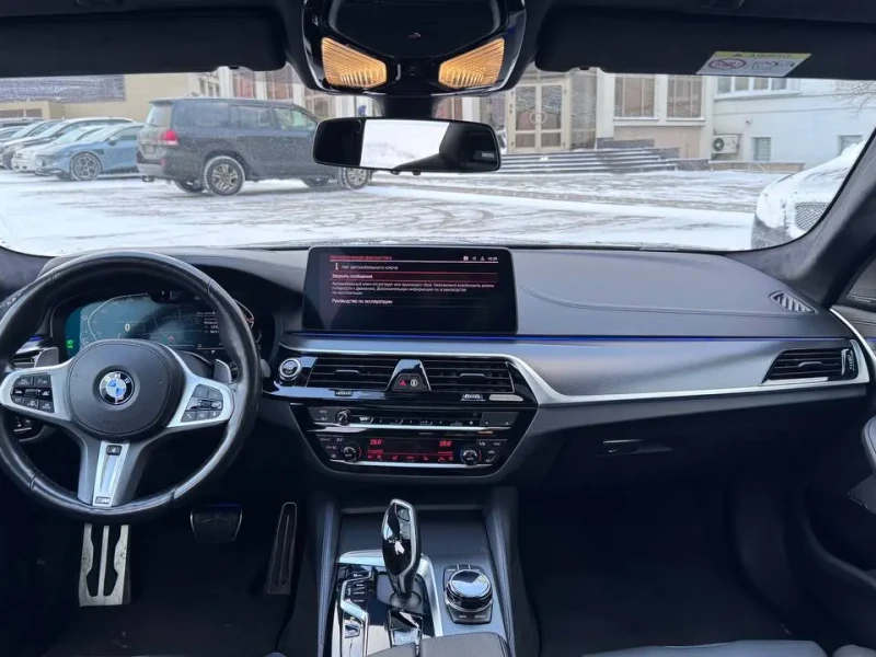 2020 BMW 5 серии с пробегом 64 000 км