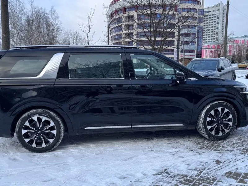 2021 Kia Carnival с пробегом 89 400 км