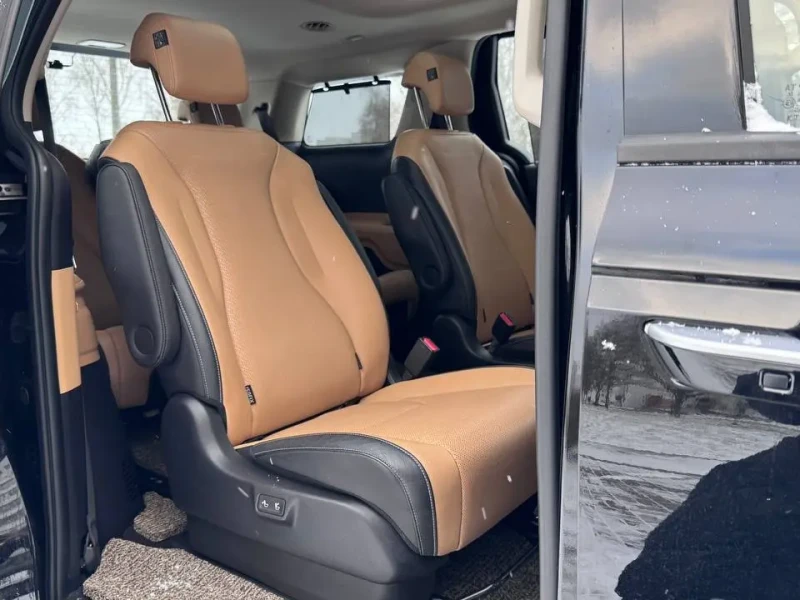2021 Kia Carnival с пробегом 89 400 км