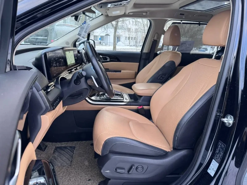 2021 Kia Carnival с пробегом 89 400 км