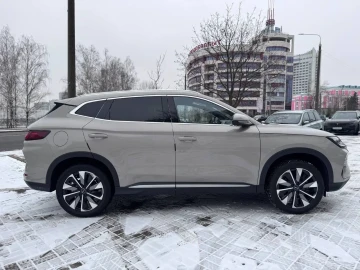 2024 BYD Song Plus с пробегом 10 км