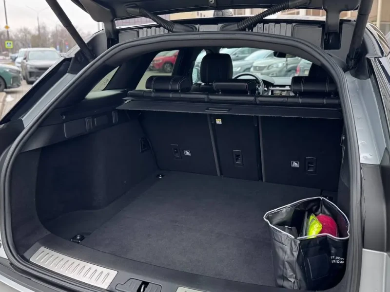 2019 Land Rover Range Rover Velar с пробегом 131 000 км
