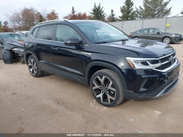 2022 Volkswagen Taos с пробегом 30 000 миль