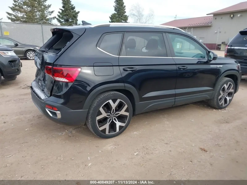 2022 Volkswagen Taos с пробегом 30 000 миль