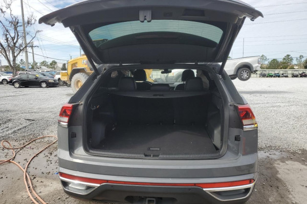 2021 Volkswagen Atlas с пробегом 35 000 миль