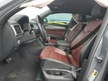 2021 Volkswagen Atlas с пробегом 35 000 миль