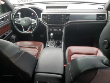 2021 Volkswagen Atlas с пробегом 35 000 миль