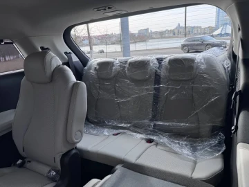 2020 Kia Carnival с пробегом 137 000 км