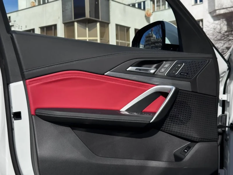 2024 BMW iX1 с пробегом 10 км