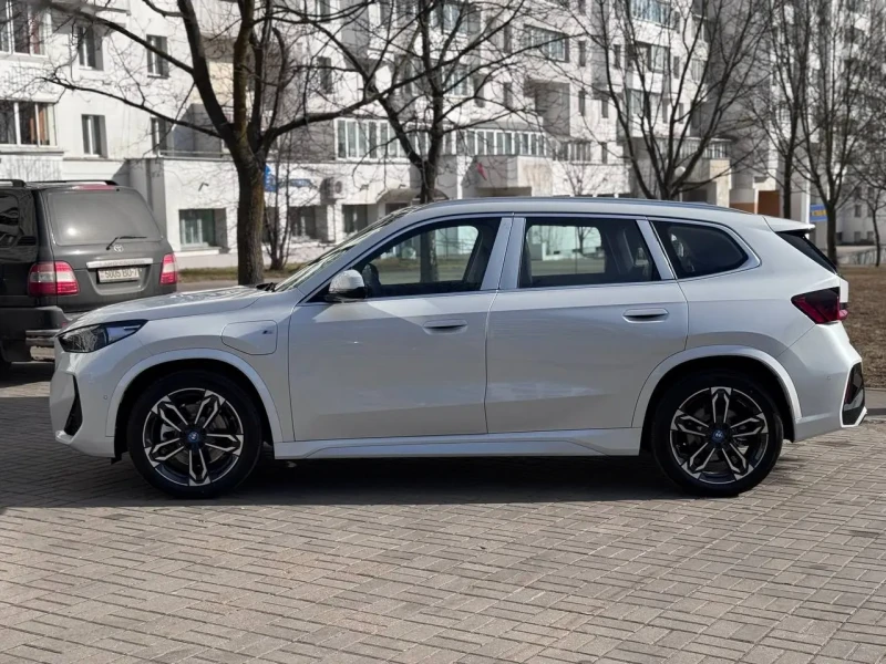 2024 BMW iX1 с пробегом 10 км