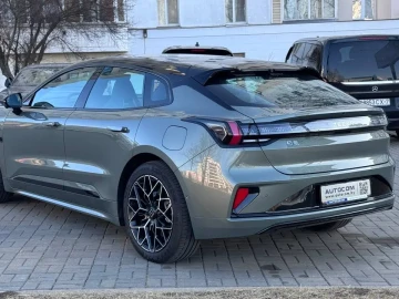 2024 Zeekr 001 с пробегом 10 км