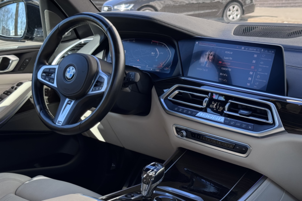 2020 BMW X5 с пробегом 127 000 км