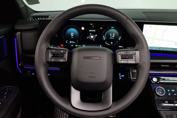 2025 Hyundai Santa Fe с пробегом 50 км