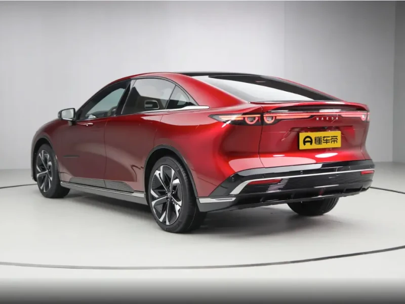 2025 Mazda EZ-6 без пробега