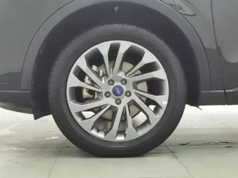 2022 Ford Equator с пробегом 15 224 км