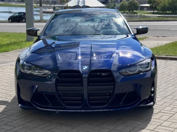 2021 BMW M4 с пробегом 15 000 км