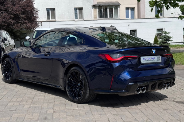 2021 BMW M4 с пробегом 15 000 км