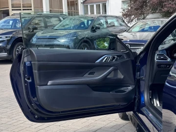 2021 BMW M4 с пробегом 15 000 км