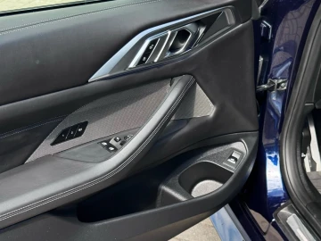 2021 BMW M4 с пробегом 15 000 км