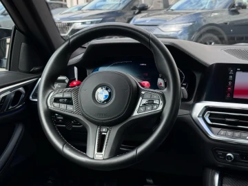 2021 BMW M4 с пробегом 15 000 км