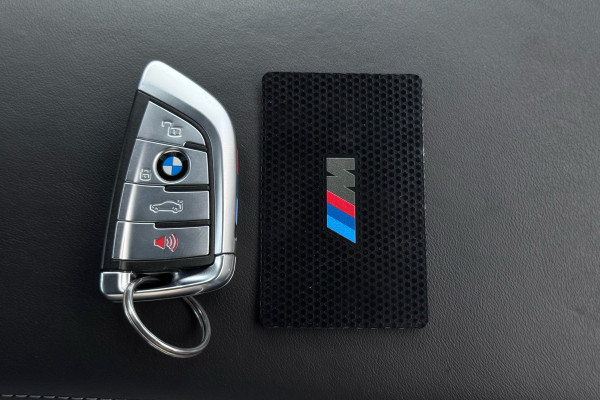2021 BMW M4 с пробегом 15 000 км
