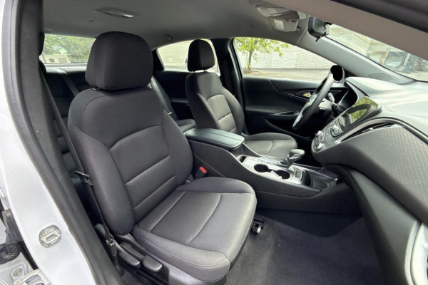 2022 Chevrolet Malibu с пробегом 48 000 миль