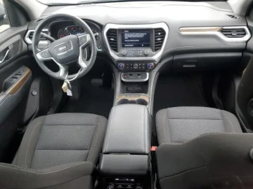 2021 GMC Acadia с пробегом 13 000 миль