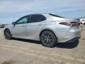 2021 Toyota Camry с пробегом 69 000 миль