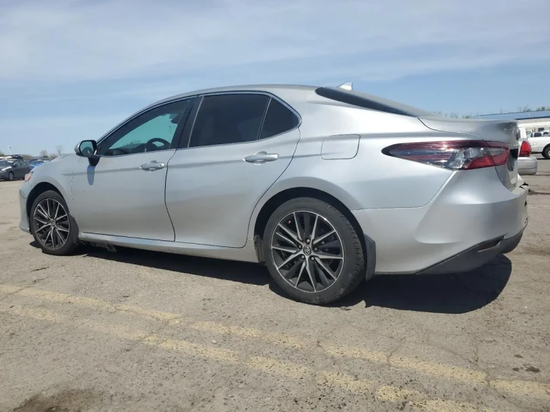 2021 Toyota Camry с пробегом 69 000 миль