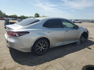 2021 Toyota Camry с пробегом 69 000 миль