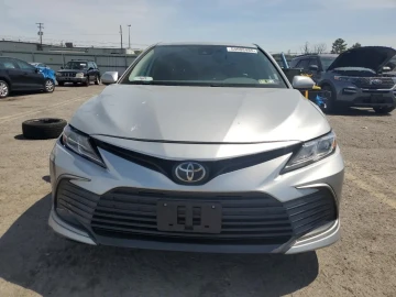 2021 Toyota Camry с пробегом 69 000 миль