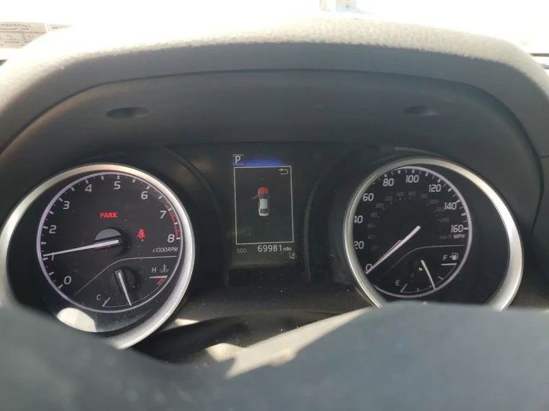 2021 Toyota Camry с пробегом 69 000 миль