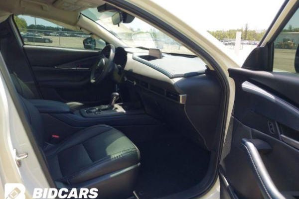 2021 Mazda CX-30 с пробегом 32 000 миль