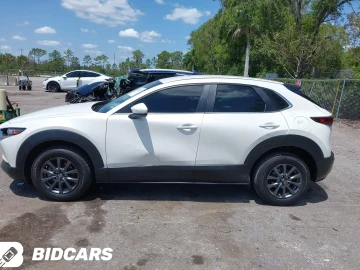 2021 Mazda CX-30 с пробегом 32 000 миль