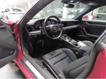 2022 Porsche 911 с пробегом 37 500 км