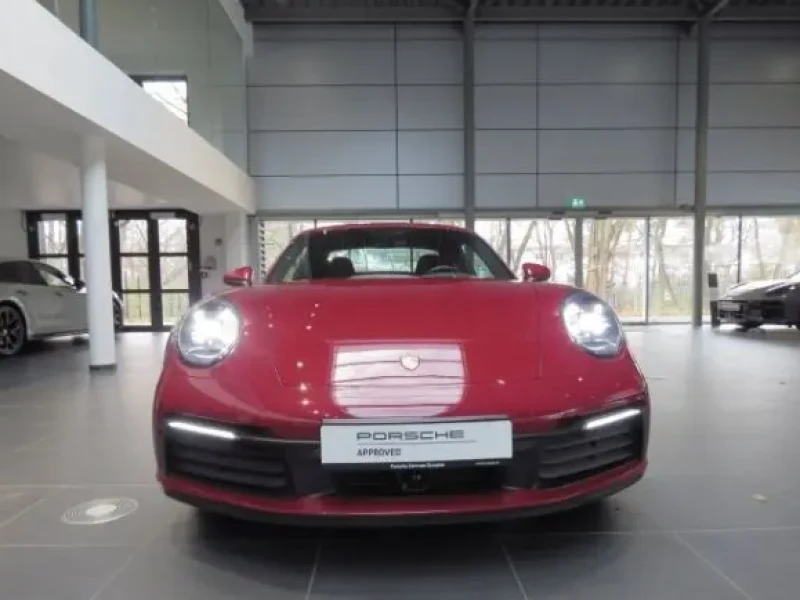2022 Porsche 911 с пробегом 37 500 км