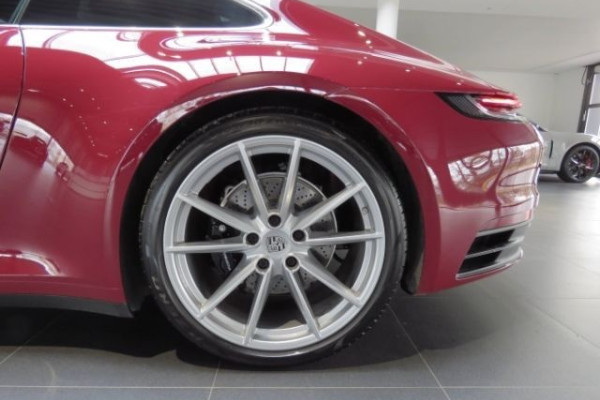 2022 Porsche 911 с пробегом 37 500 км