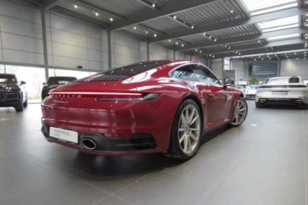 2022 Porsche 911 с пробегом 37 500 км