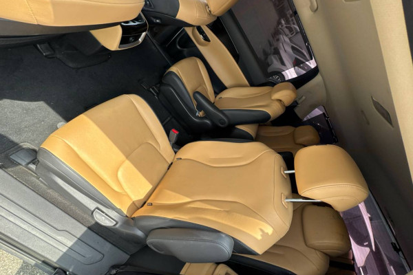 2022 Kia Carnival с пробегом 209 130 км