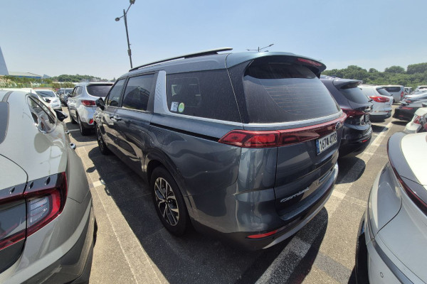 2021 Kia Carnival с пробегом 102 867 км