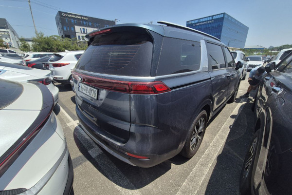 2021 Kia Carnival с пробегом 102 867 км