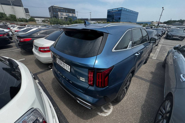 2021 Kia Sorento с пробегом 184 940 км