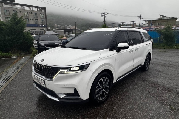 2021 Kia Carnival с пробегом 194 870 км