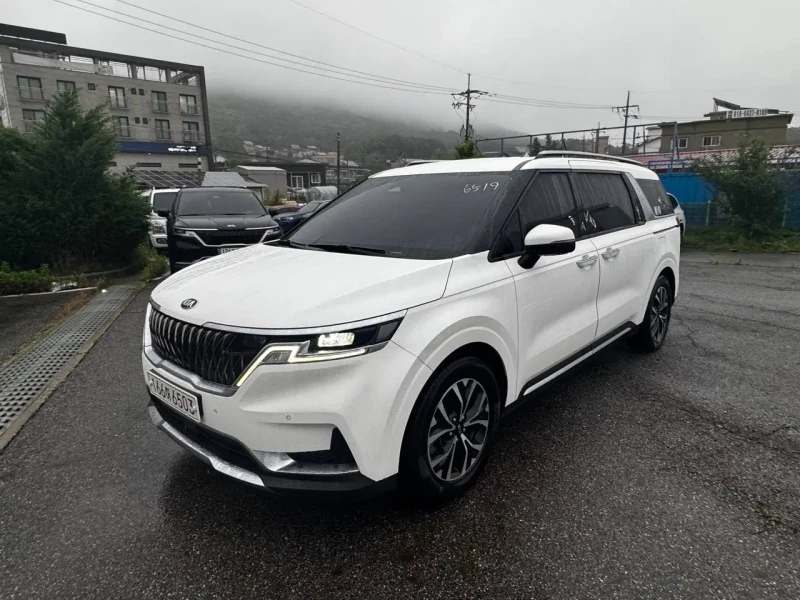 2021 Kia Carnival с пробегом 194 870 км