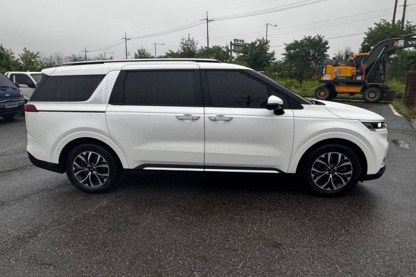 2021 Kia Carnival с пробегом 194 870 км
