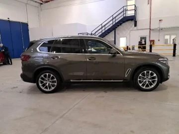 2022 BMW X5 с пробегом 61 296 км