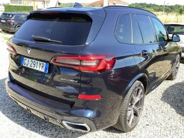 2022 BMW X5 с пробегом 131 322 км